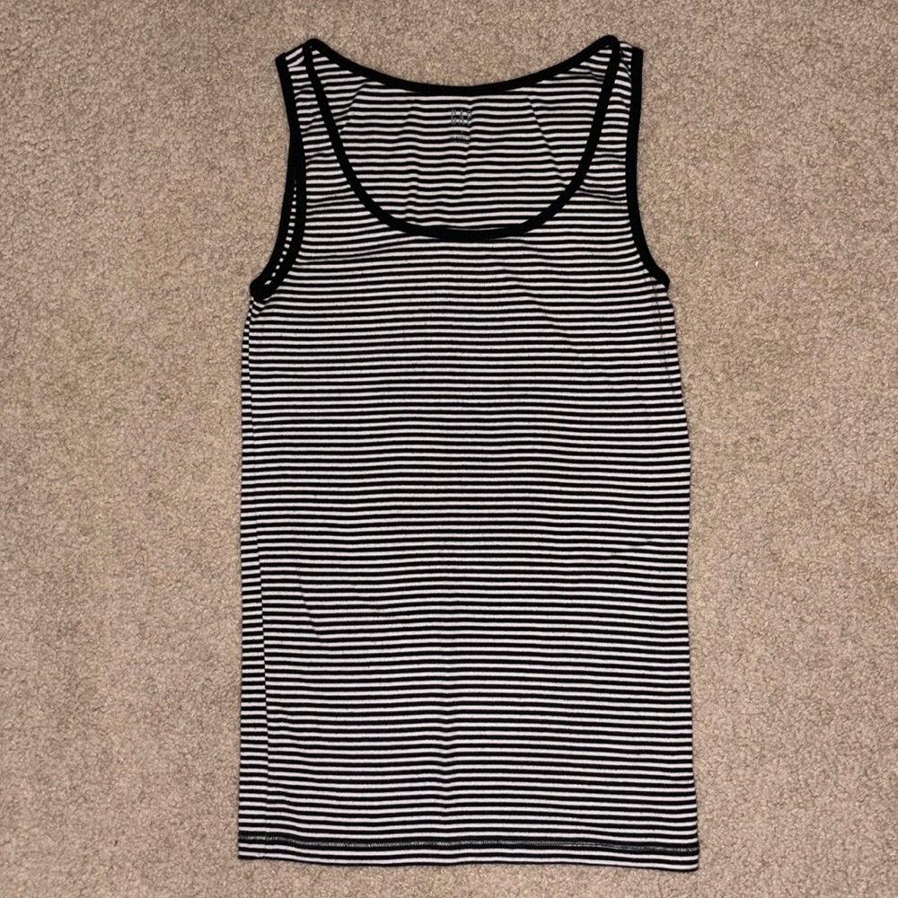 GAP Women’s Tank Top, Size Small, Excellent Condition!